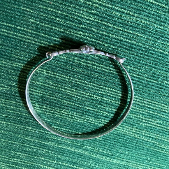 Vintage Sterling Silver Claddagh Hinged Bracelet from Ireland; New Condition - Picture 16 of 16